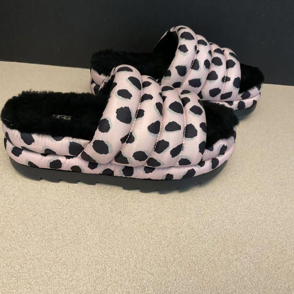 Womens UGG Maxi Slide Cheetah Print Pink/Black Platform Slippers. Size 5. Nice!